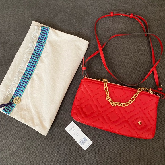 Tory Burch Handbags - Tory Burch Fleming Chain Crossbody